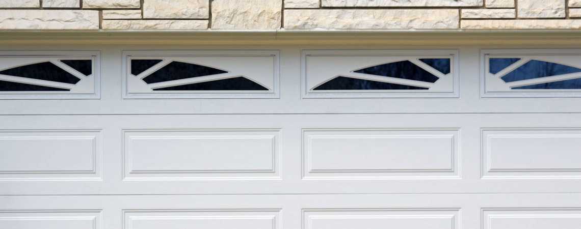 garage door image